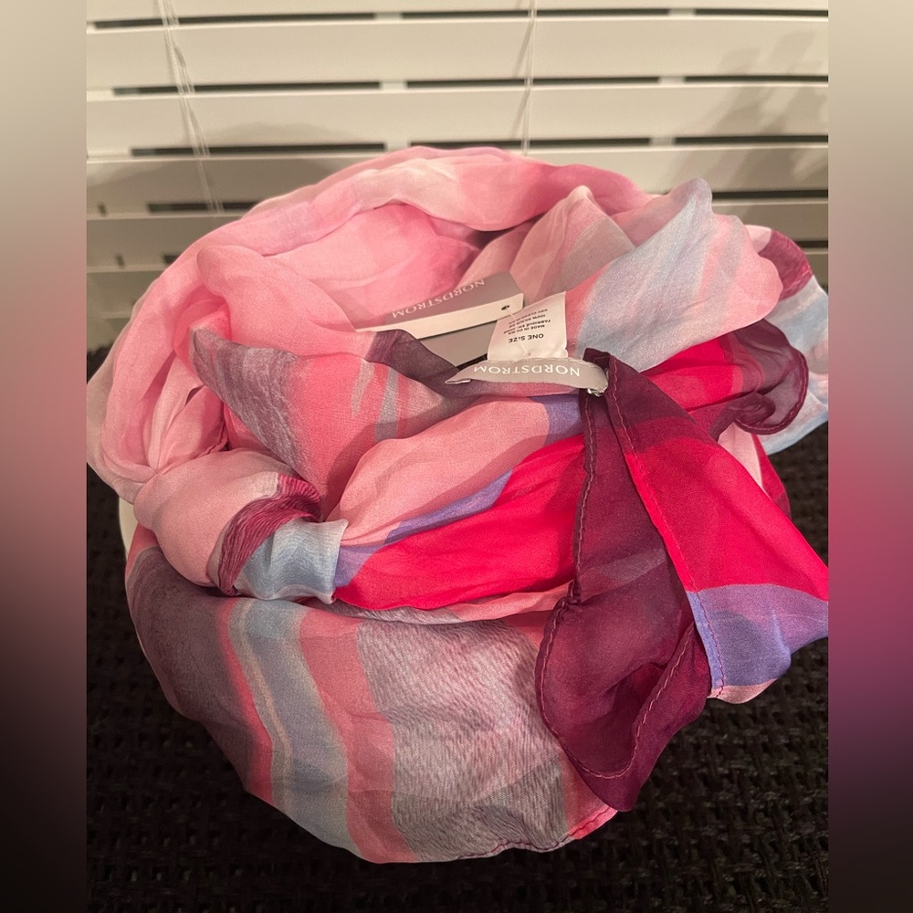 100% Silk Nordstrom‎ Women’s Pink Scarf New with tags - Picture 2 of 5